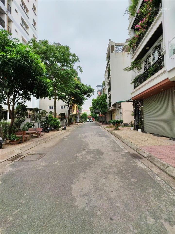 Nhà phố cổ linh  long biên, 43m², 13.x tỷ, mt4.8m, 6 tầng thang máy, căn góc, phân lô