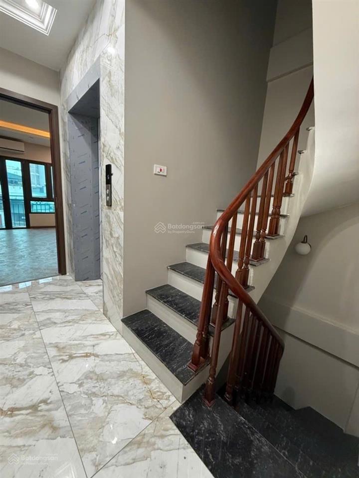 Nhà phố cổ linh  long biên, 43m², 13.x tỷ, mt4.8m, 6 tầng thang máy, căn góc, phân lô