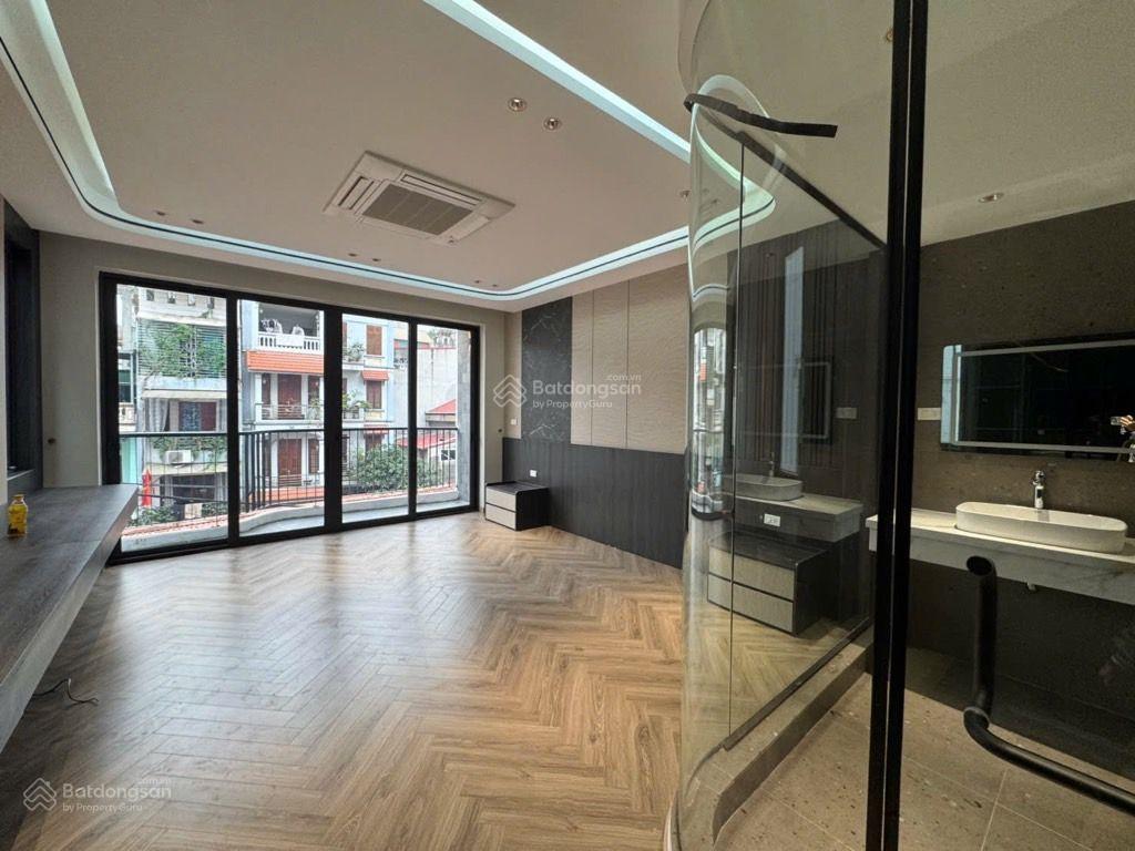 Sài đồng, 54m2, 15.3tỷ, mt 4.5m, 6 tầng thang máy, căn góc, gara ôtô, ful nội thất