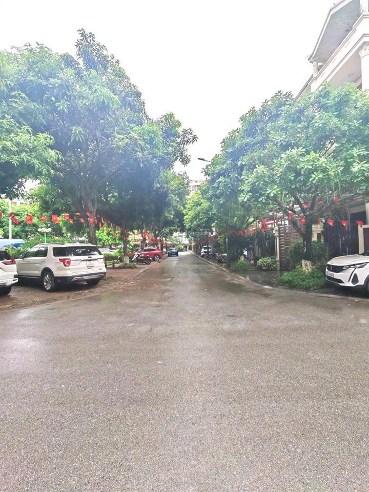 35,3 tỉ, nhà đô thị việt hưng  long biên ,105m2, mt 7m, 4 tầng, vỉa hè ô tô tránh