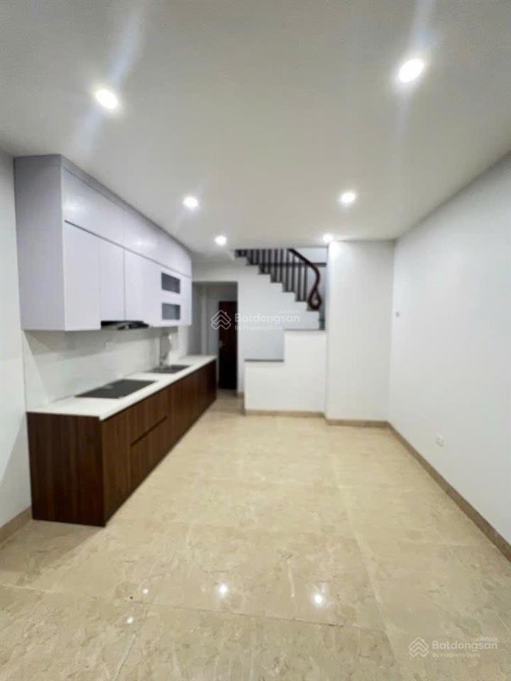 7,7 tỷ, phố nguyễn lam  long biên, nhà mới 5 tầng