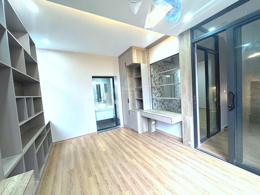 52m2, 5 tầng, 11.75 tỷ, 6 ngủ  nhà dân xây dựng chắc chắn, ô tô đỗ cửa