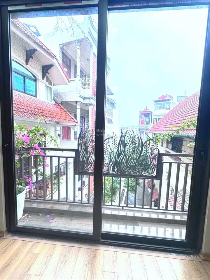 52m2, 5 tầng, 11.75 tỷ, 6 ngủ  nhà dân xây dựng chắc chắn, ô tô đỗ cửa