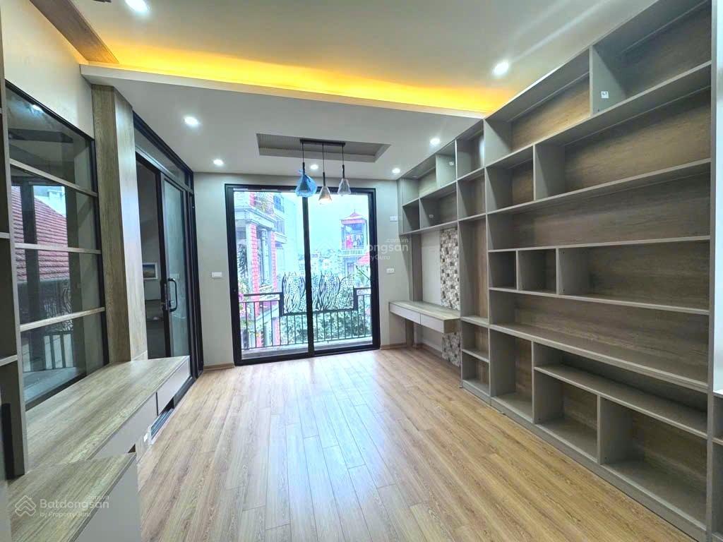52m2, 5 tầng, 11.75 tỷ, 6 ngủ  nhà dân xây dựng chắc chắn, ô tô đỗ cửa