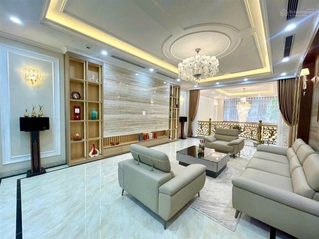 Nhà phân lô quân đội 85m2, mt5m, 26.4tỷ, 7 tầng thang máy, full nội thất khu 918, sân golf