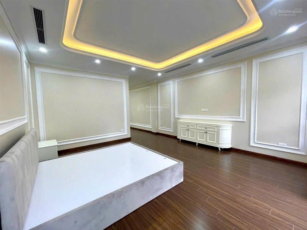 Nhà phân lô quân đội 85m2, mt5m, 26.4tỷ, 7 tầng thang máy, full nội thất khu 918, sân golf