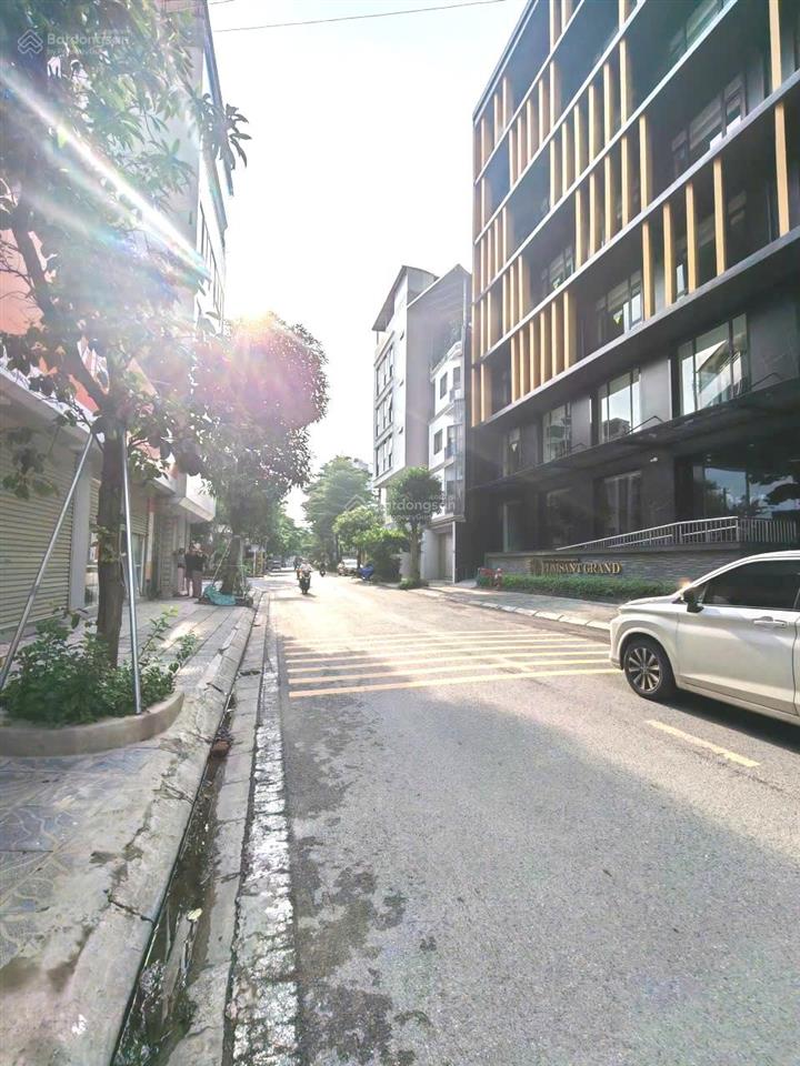17.7 tỷ, phố cổ linh, căn góc, 6 tầng thang máy, ôtô tránh, full nội thất