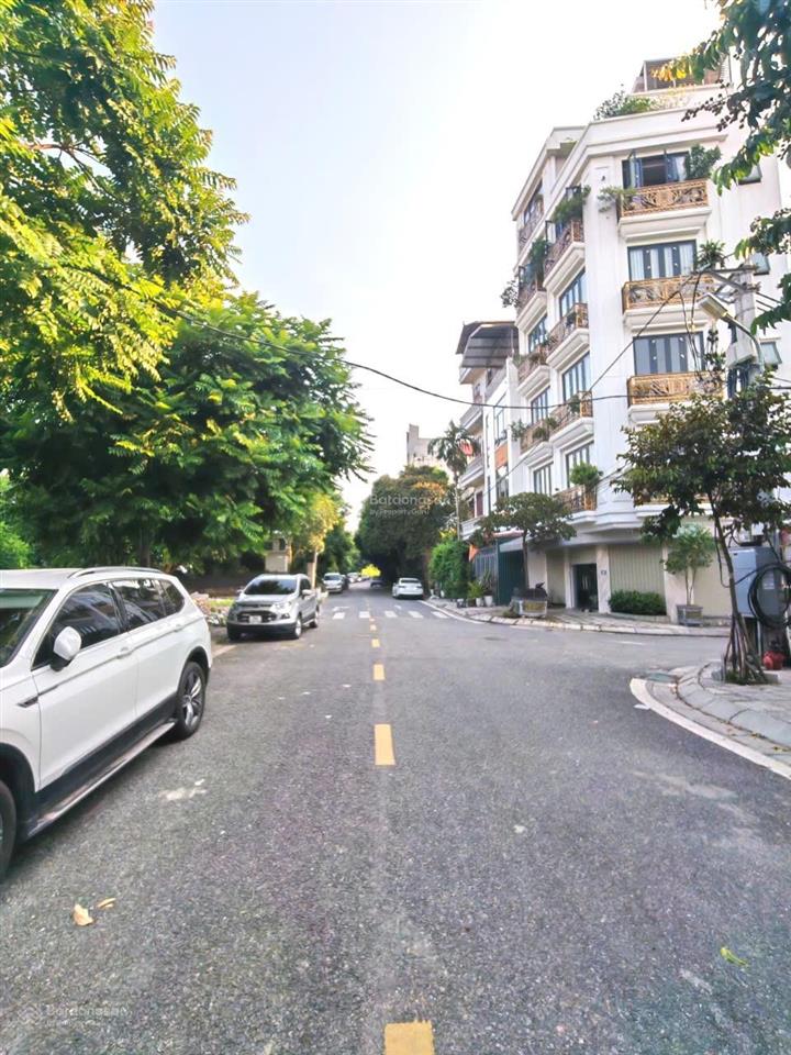 Tđc phố tư đìnhlong biên, 77m2, 23,8 tỉ, vỉa hè ô tô tránh kinh doanh, nở hậu