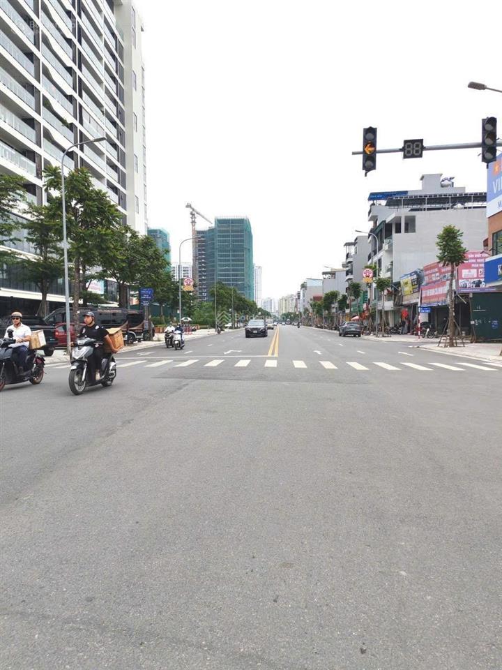 Mặt phố nguyễn lam, 72m2, mt7.5m, 26.5 tỷ, nhà 3 tầng
