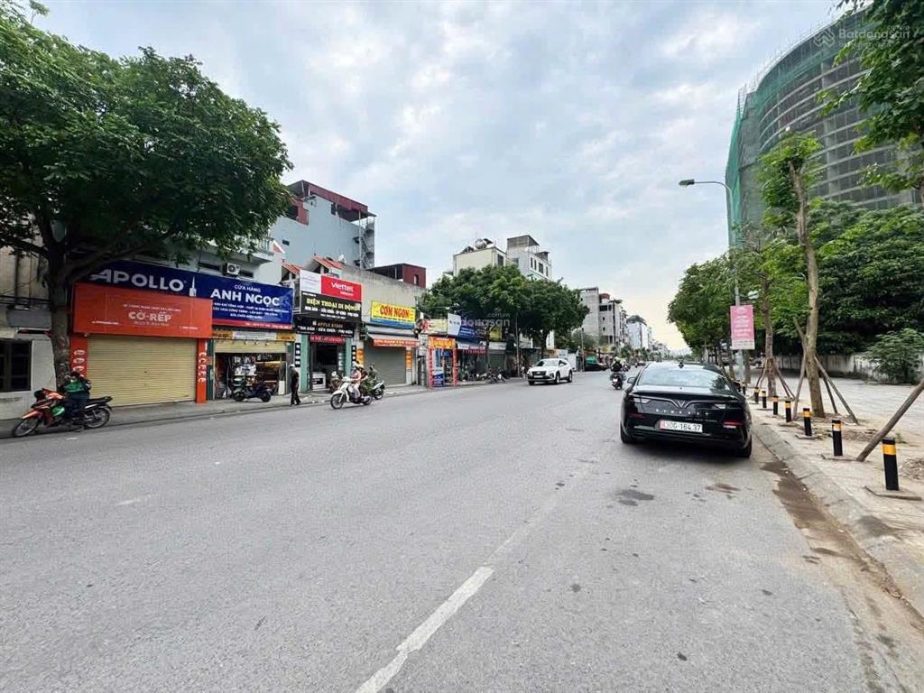 Mặt phố nguyễn lam, 72m2, mt7.5m, 26.5 tỷ, nhà 3 tầng