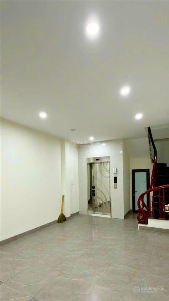 Phân lô quân đội 918, 12.7 tỷ, long biên, 6 tầng thang máy, gara ô tô