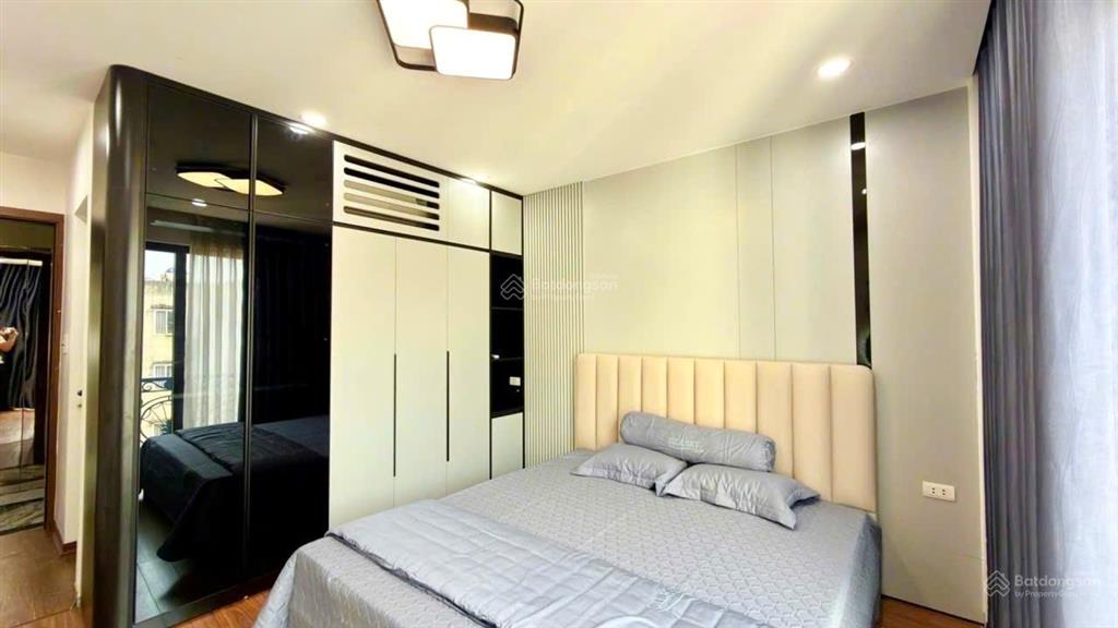 Phân lô quân đội 918, 12.7 tỷ, long biên, 6 tầng thang máy, gara ô tô