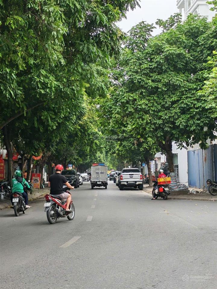 Phố vũ xuân thiều 80m2, 26.5tỷ, 7tầng thang máy, gara ô tô, thoáng trước sau, kinh doanh, vp