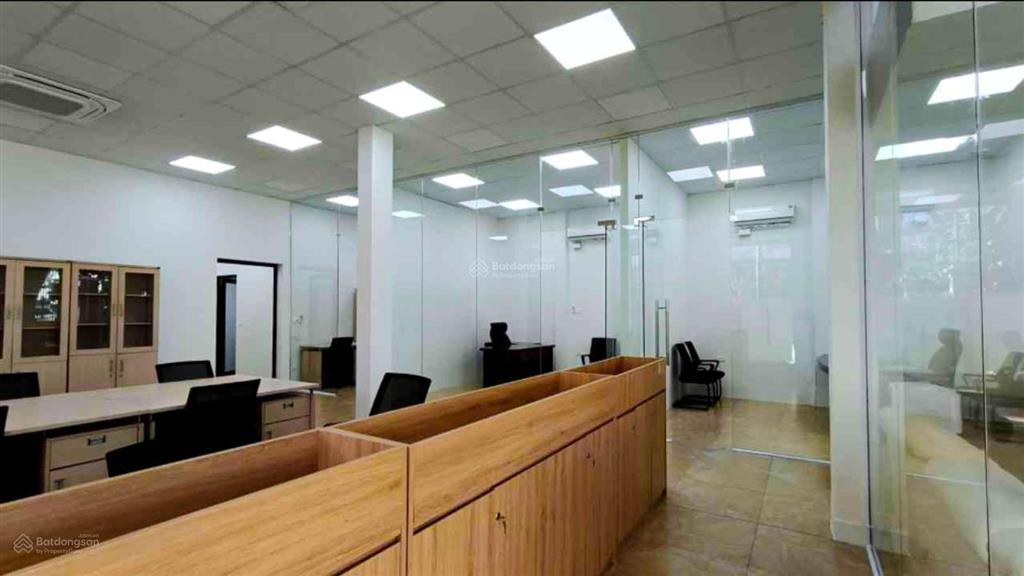 Phố việt hưng, 320m2, mặt tiền 12.2m, 59.8 tỷ, biệt thự 3 tầng