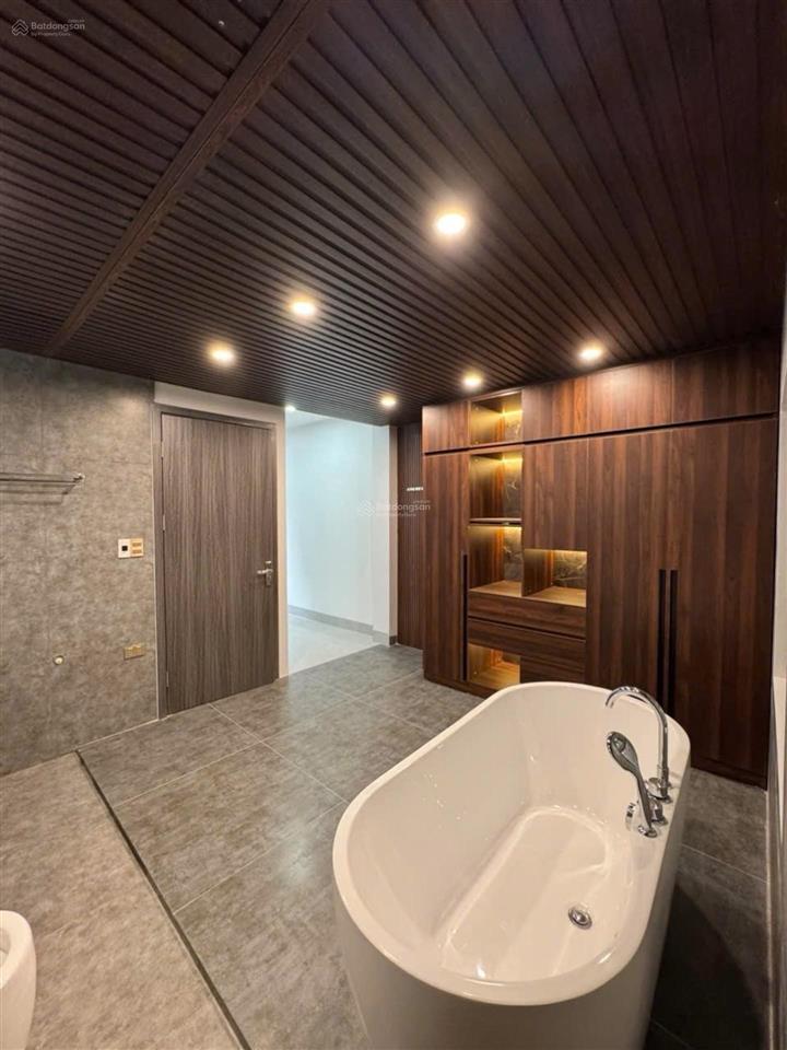 Siêu phẩm thạch bàn, chỉ 8.x tỉ, 50m2, nhà 5 tầng thang máy