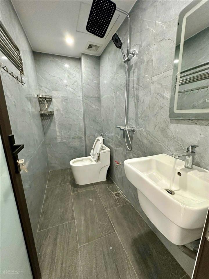 Nhà mới phúc lợi, 40m2, 10,8 tỷ, 6 tầng thang máy, gara ô tô