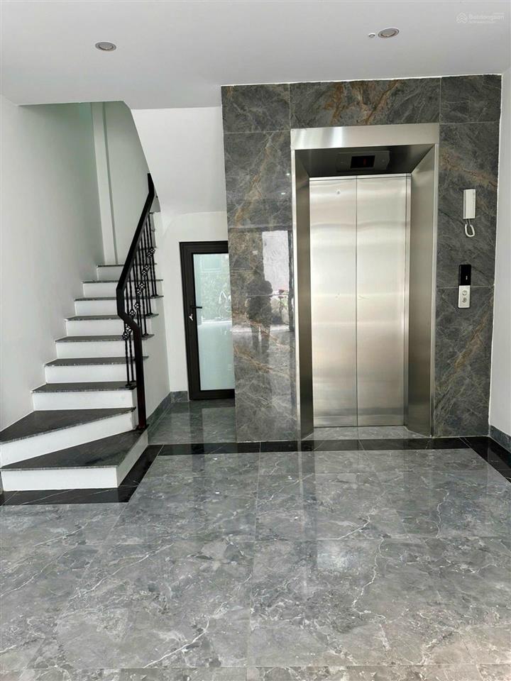 Nhà mới phúc lợi, 40m2, 10,8 tỷ, 6 tầng thang máy, gara ô tô