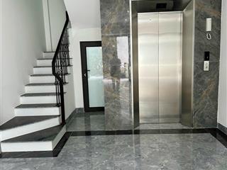 Nhà mới phúc lợi, 40m2, 10,8 tỷ, 6 tầng thang máy, gara ô tô