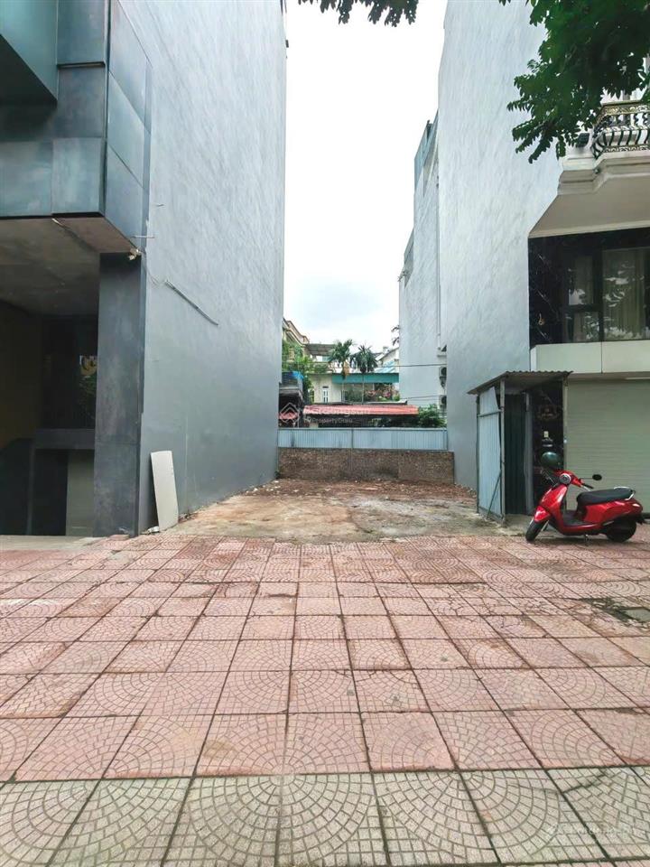Siêu phẩm đất mặt phố cổ linh  2 mặt thoáng, 32.8 tỷ, nở hậu đẹp