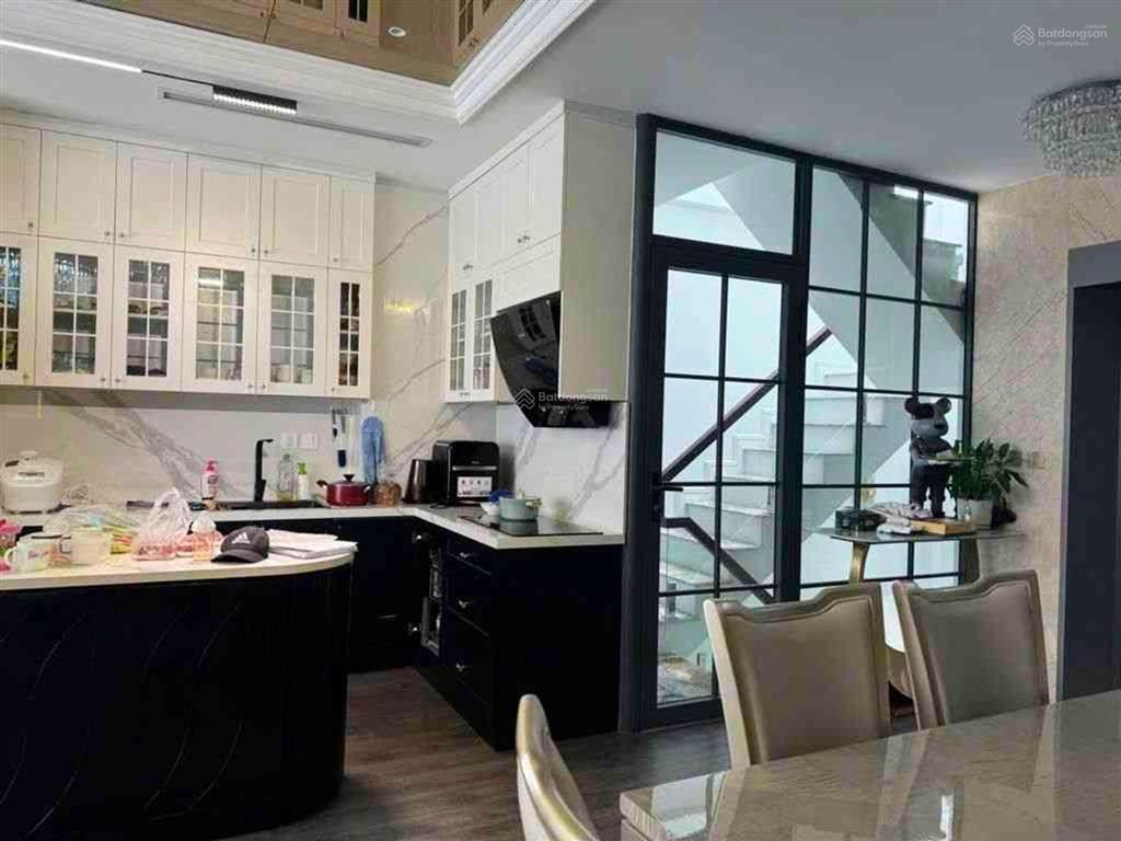 Phân lô phúc lợi, 74m2, 19,2 tỷ, mặt tiền 6m, 5 tầng thang máy, full nội thất