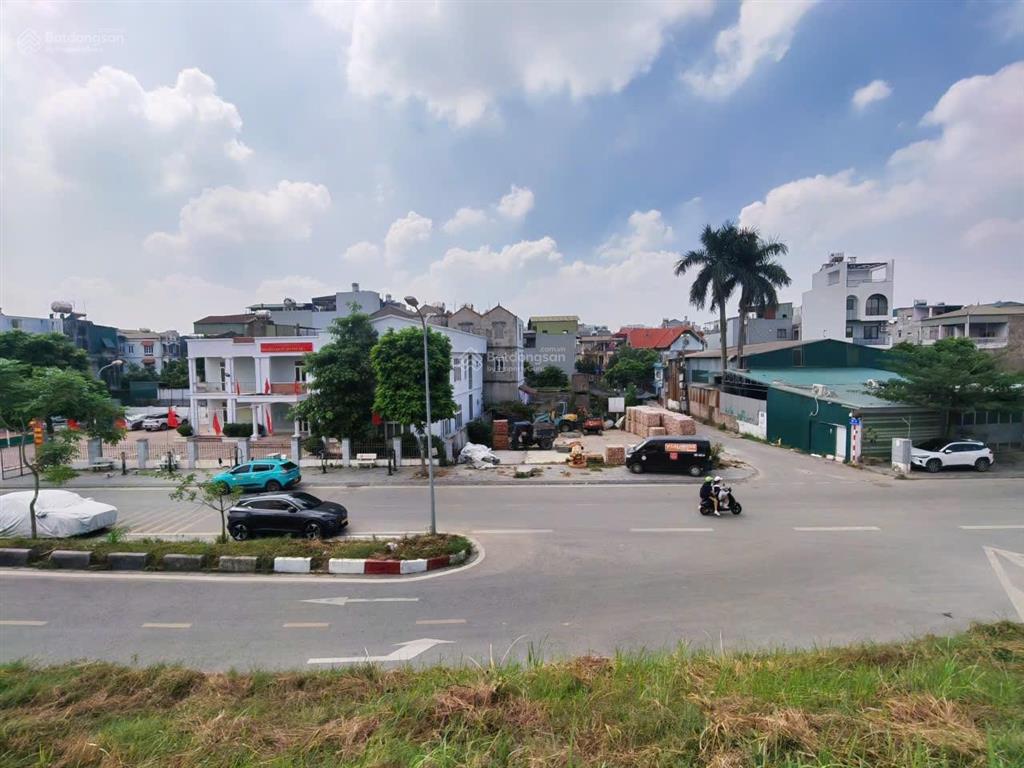 26.3 tỷ, 133m2, siêu phẩm mặt phố  lô góc 3 mặt thoáng  tòa nhà văn phòng đỉnh, phường phúc lợi