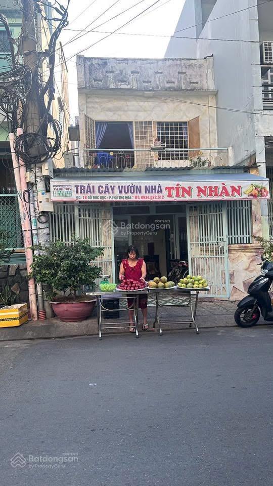 Mtkd ngay chợ nguyễn sơn 5,2x14 m giá cực tốt chỉ 8,6tỷ!