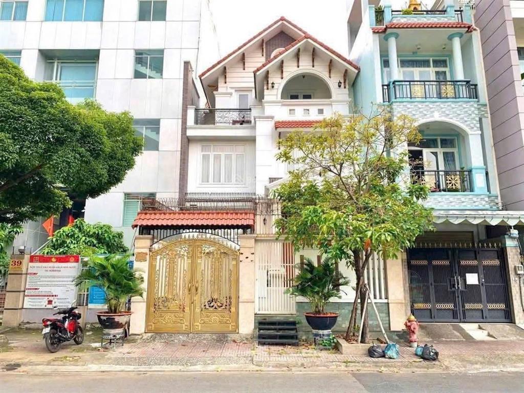 Mtkd lê thúc hoạch  q. tân phú 8x20 m  3.5 tấm giá 30 tỷ!