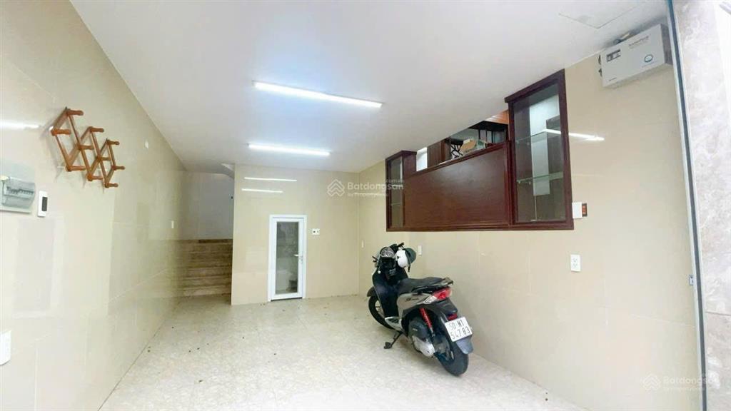 Mtkd lê thúc hoạch  q. tân phú 8x20 m  3.5 tấm giá 30 tỷ!