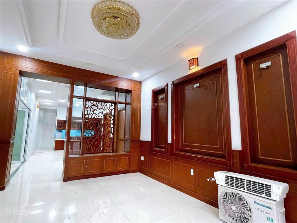 Mtkd lê thúc hoạch  q. tân phú 8x20 m  3.5 tấm giá 30 tỷ!