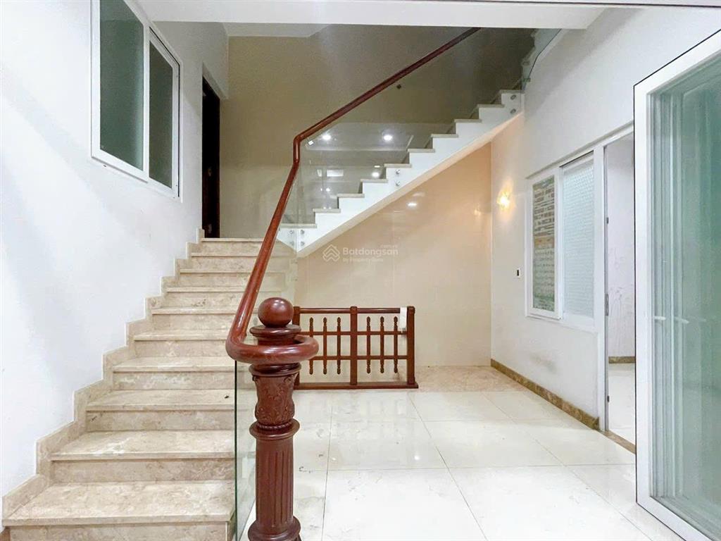 Mtkd lê thúc hoạch  q. tân phú 8x20 m  3.5 tấm giá 30 tỷ!