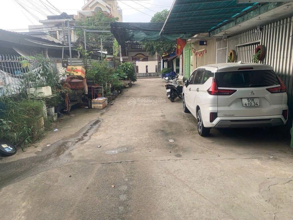 Nhà đẹp ngay chợ linh xuân  ôtô đậu cửa  thông khu chế xuất linh trung