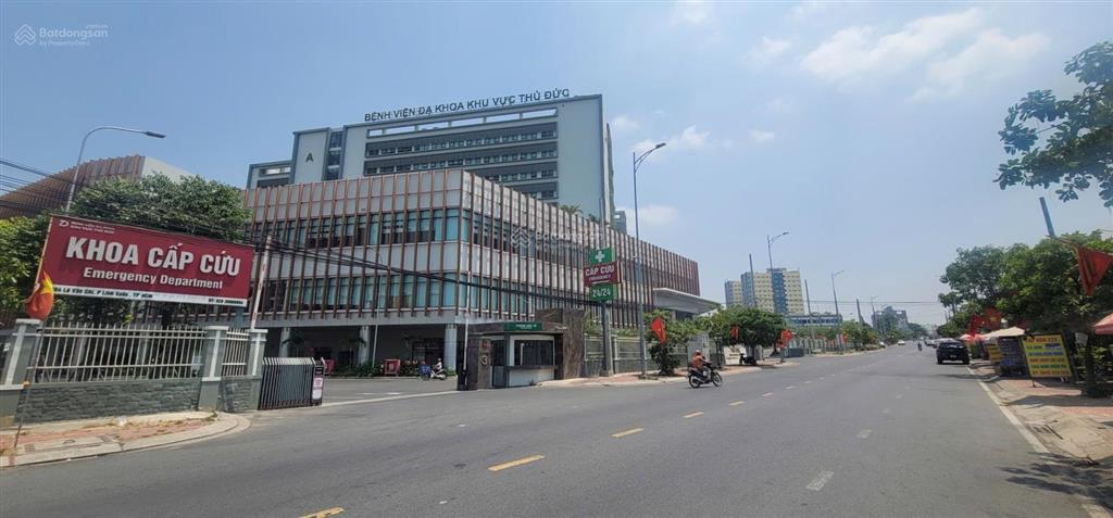 Nhà 2 lầu  hẻm xe tải 7m quay đầu  lê văn chí  đối diện bệnh viện đa khoa thủ đức  sát ga metro