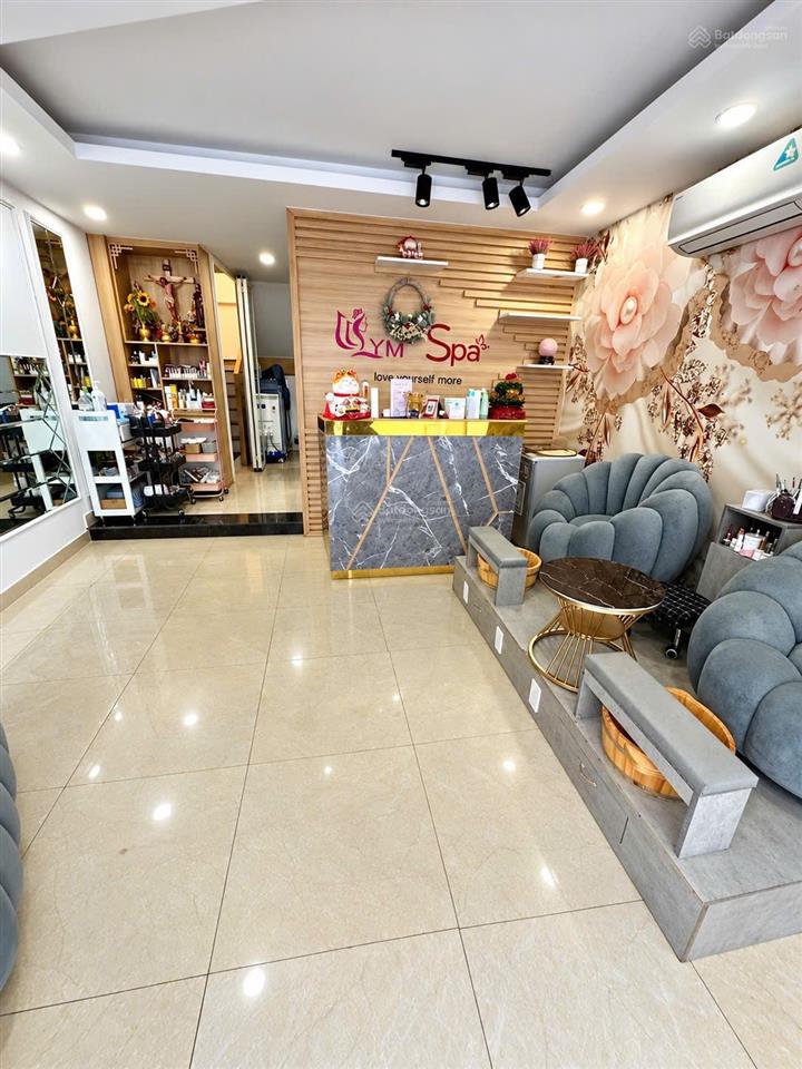 Mặt tiền kinh doanh, hẻm xe tải, nhà 5 lầu mới ở ngay, sát bến xe miền đông