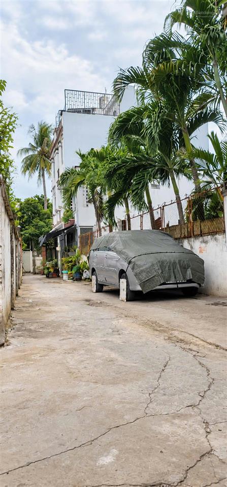Hẻm xe tải đậu cửa, sát mặt tiền, nhà 4 lầu mới vào ở ngay, gần chợ bà chiểu