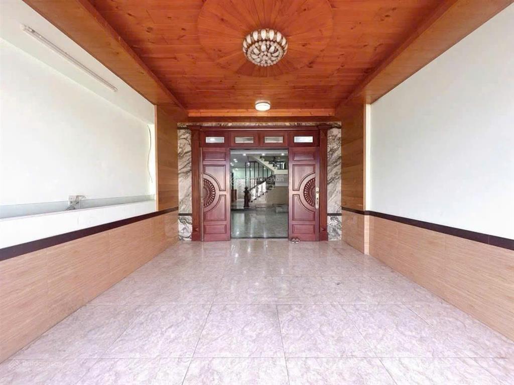 Bán mặt tiền trần thị cờ . dt 5x25m nhà 3 lầu đường 20m. vị trí kinh doanh buôn bán