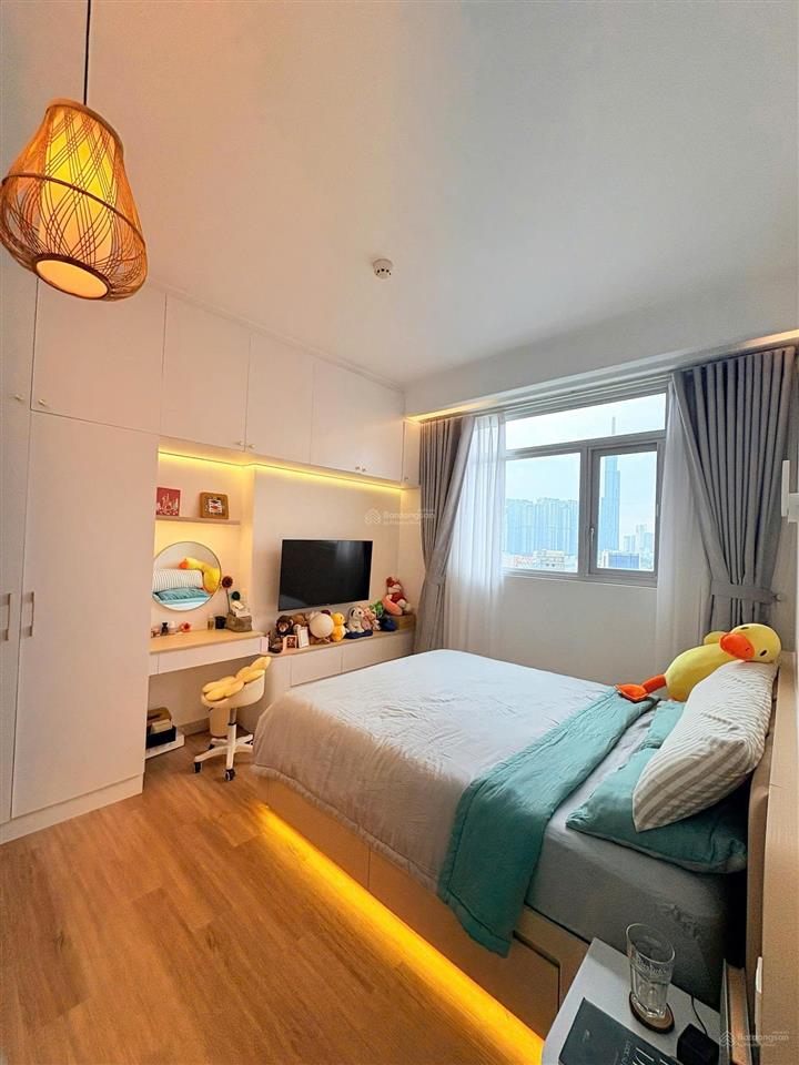 Căn 2pn 2wc  71,33m2  chiết khấu 8% + 50 triệu  view nhìn landmark 81  đẹp nhất giỏ hàng