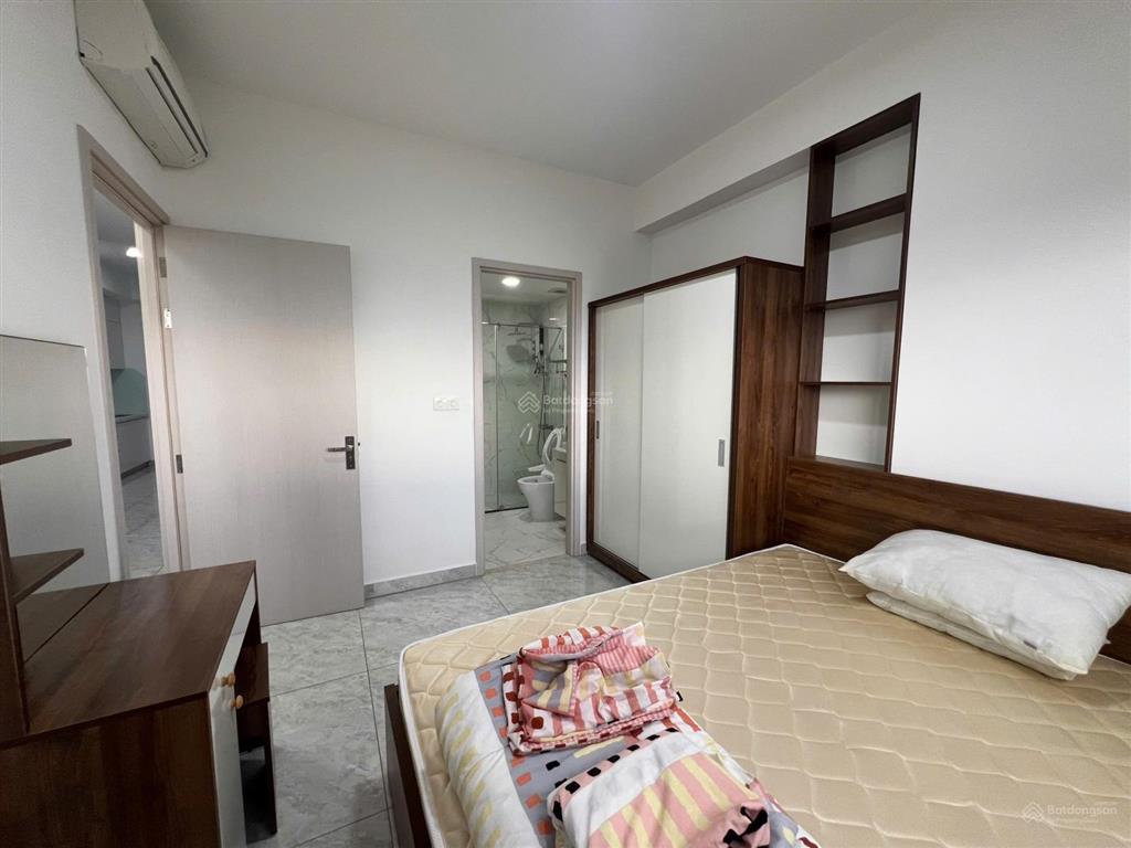 Căn 2pn view sông giá tốt đầy đủ nội thất