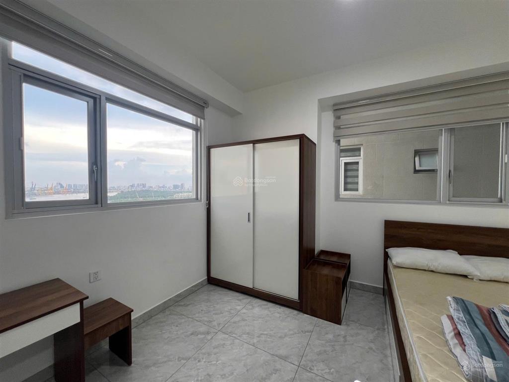 Căn 2pn view sông giá tốt đầy đủ nội thất