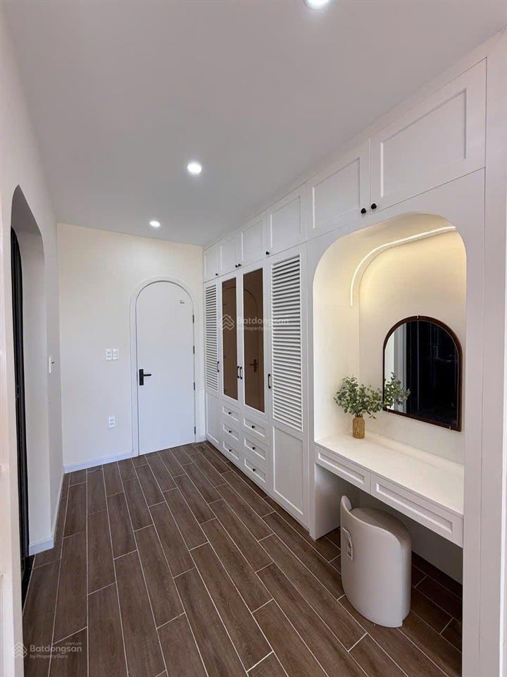 Bán gấp nhà 3 tầng đường huỳnh ngọc đủ hoà xuân  đẹp xịn