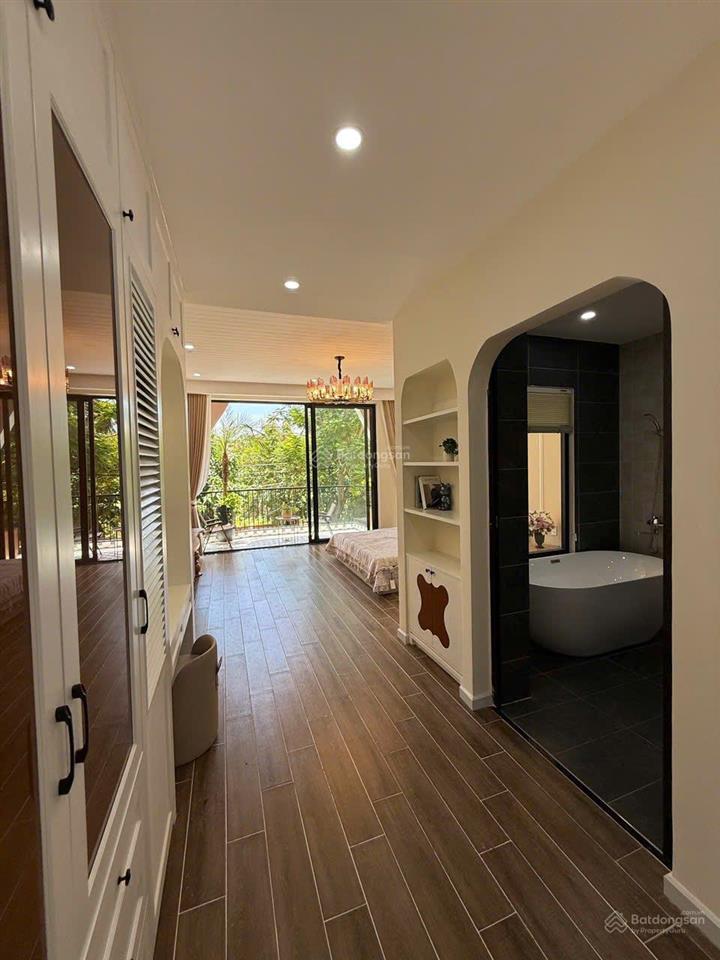 Bán gấp nhà 3 tầng đường huỳnh ngọc đủ hoà xuân  đẹp xịn