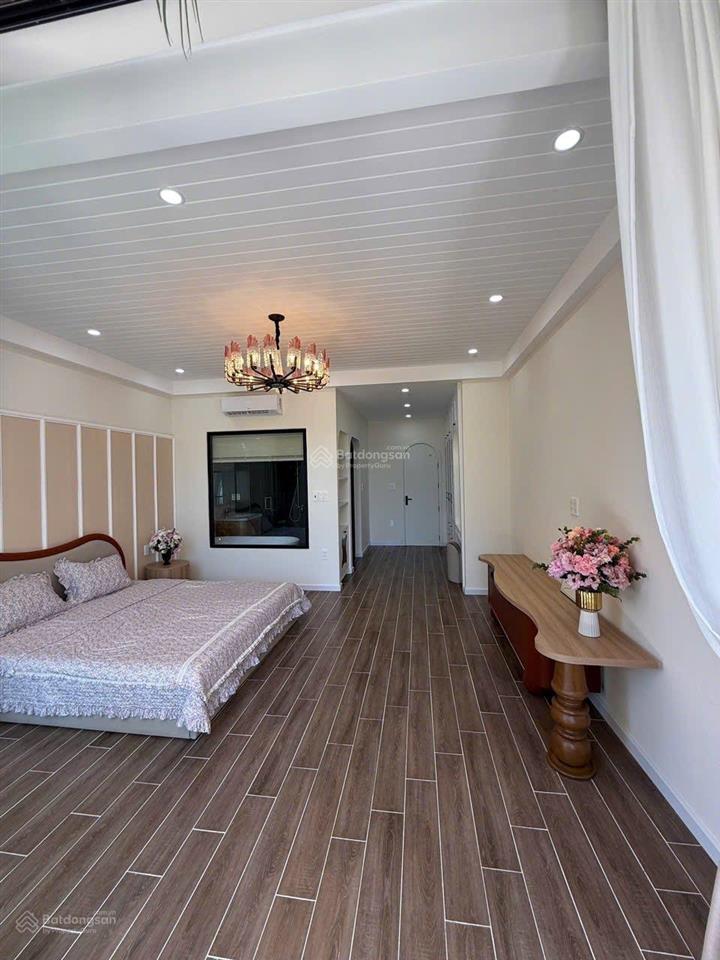 Bán gấp nhà 3 tầng đường huỳnh ngọc đủ hoà xuân  đẹp xịn