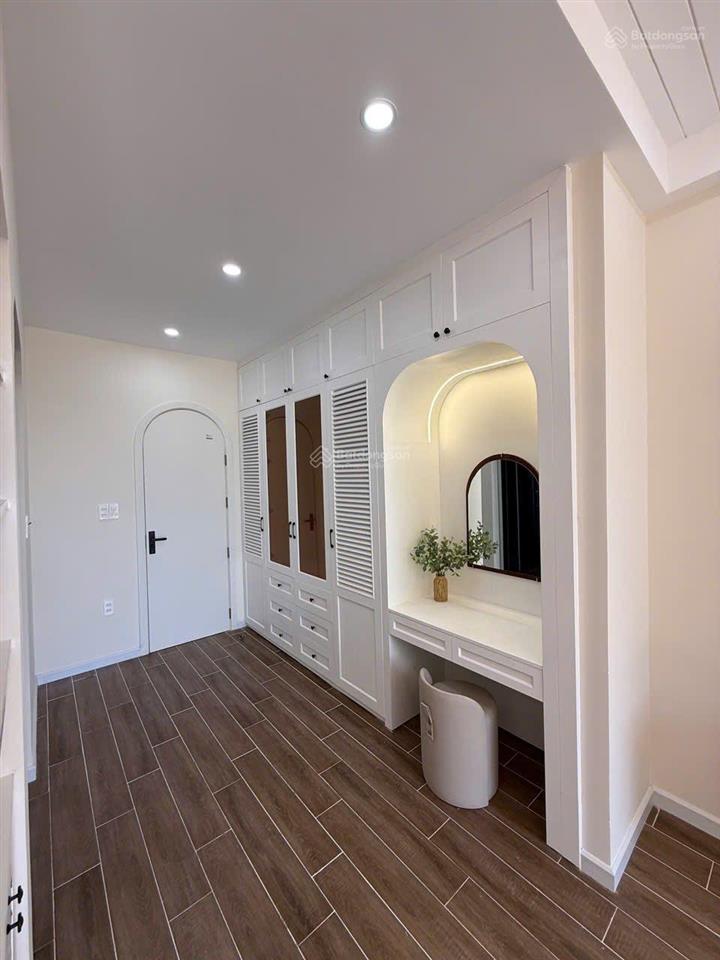 Bán gấp nhà 3 tầng đường huỳnh ngọc đủ hoà xuân  đẹp xịn