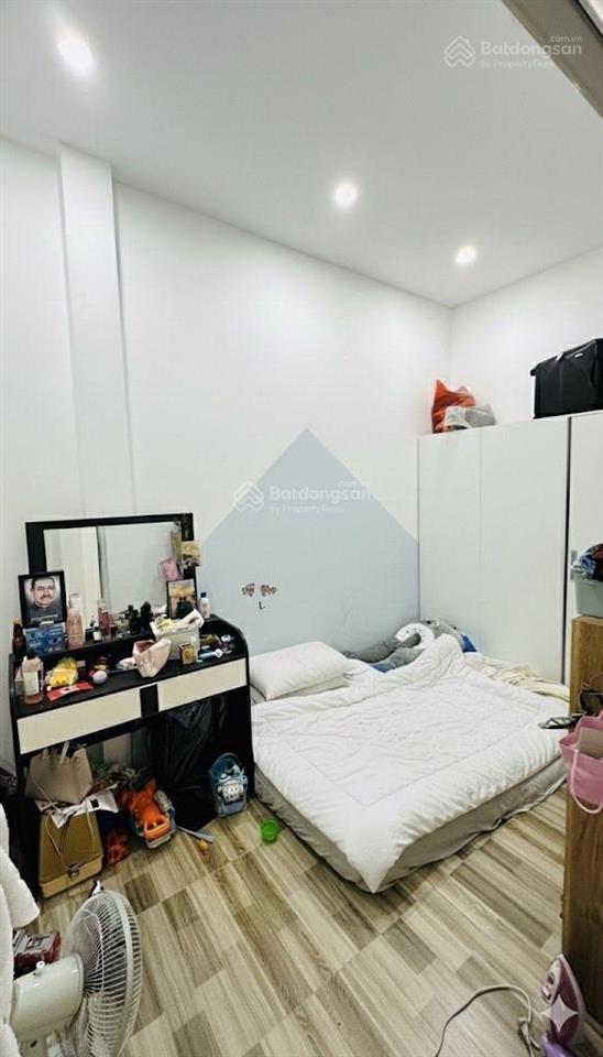 Nhà mặt tiền phú nhuận  sát hoàng văn thụ  3.9x18m  nhỉnh 12 tỷ