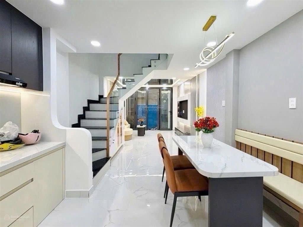 Nhà mới 5 tầng full nội thất sát mặt tiền 170m2 trung tâm phú nhuận  hoàng văn thụ  9 tỷ