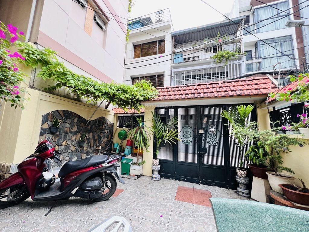 Siêu biệt thự trung tâm phan xích long phú nhuận  240m2  ngang 12m  sát mặt tiền  sổ đẹp