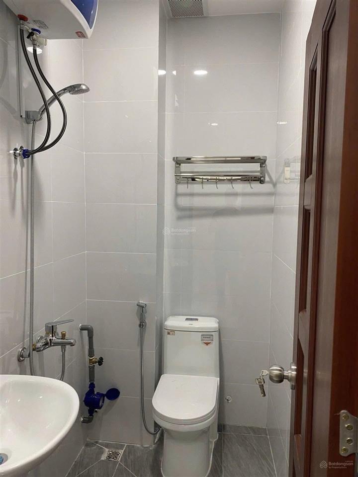 Siêu phẩm nhà mặt tiền 5 tầng đào duy từ  phú nhuận  dtsd 200m2  12 tỷ