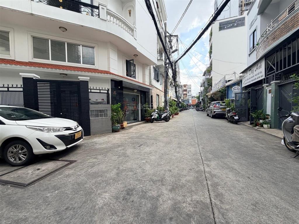 Siêu phẩm nhà mặt tiền 5 tầng đào duy từ  phú nhuận  dtsd 200m2  12 tỷ