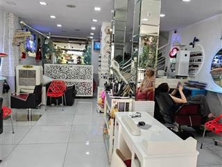 Mặt tiền huỳnh văn bánh  phú nhuận  đường rộng 20m có lề, kinh doanh đa ngành, sổ đẹp  38.5 tỷ