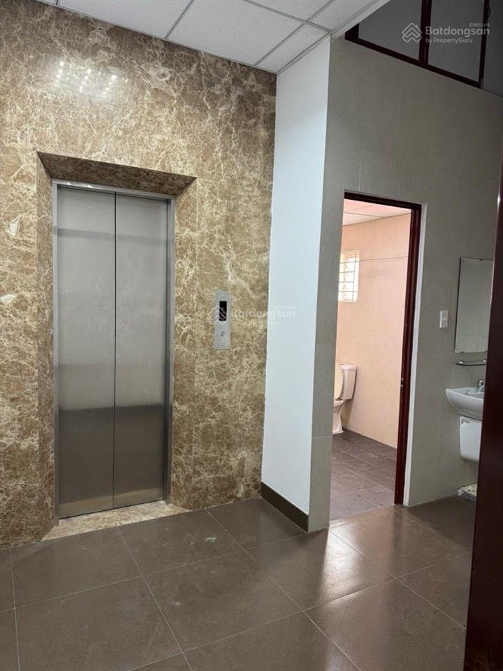Tòa nhà mặt tiền hoàng diệu  phú nhuận 5 tầng có thang máy, dòng tiền 155 triệu/tháng, 126 tỷ