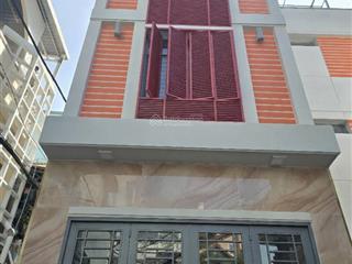Giảm mạnh 1.5 tỷ nhà đẹp tại hoàng diệu  phú nhuận, xe hơi đỗ cạnh nhà  giá 9.5 tỷ
